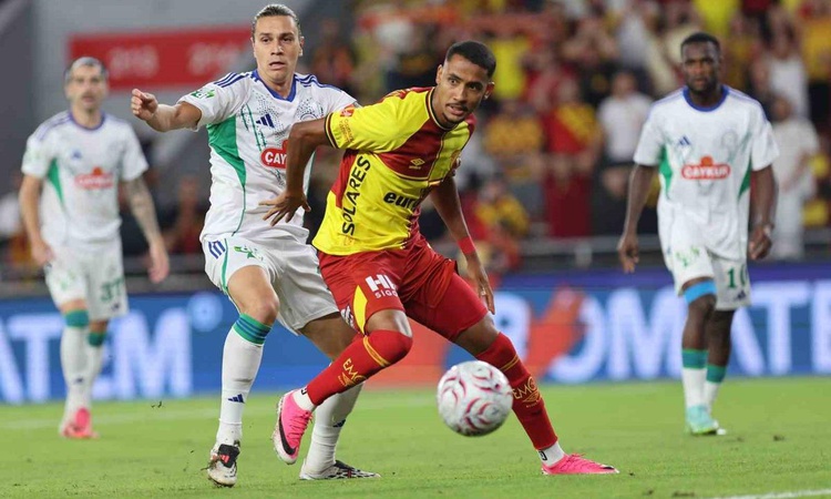 Andre Henrique kimdir? Fenerbahçe'ye galibiyet golünü atan Andre Henrique kaç yaşında?: Gelişmeler Takip Edili