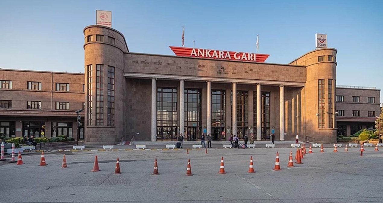 Son Gelişme: Ankara Gar'da yangın alarmı - Son Dakika - Son Dakika Bilgileri
