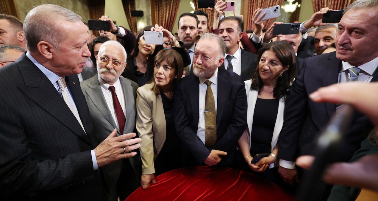 Gündemden Son Bilgiler: Ankara kulisleri kaynıyor... AKP ile DEM Parti arasında neler oluyor? - Son Dakika: Ge