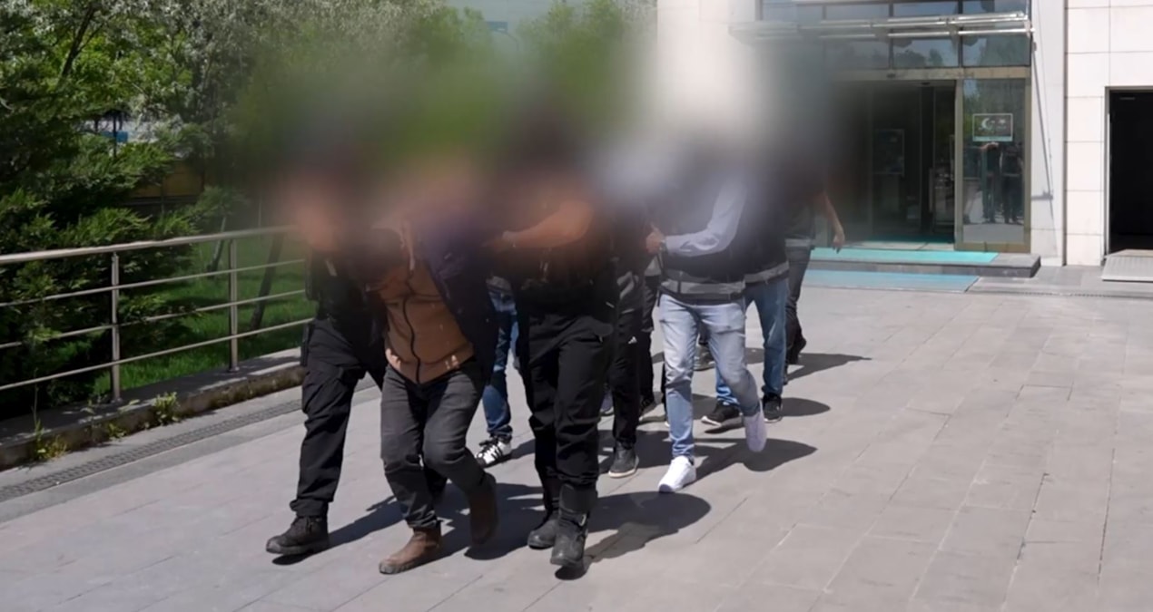 Gündemden Son Bilgiler: Ankara'da narkotik operasyonu: 27 kilogram esrar ele geçirildi - Son Dakika Haberleri