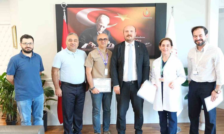 Kritik Açıklama: Anne karnında şant tedavisiyle hayata tutunan bebek sağlıklı şekilde taburcu edildi - Son Dak