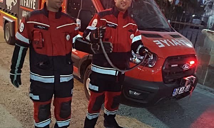 Antakya ve Reyhanlı’da yerleşim yerlerine giren yılanlar yakalandı | İşte Tüm Ayrıntılar