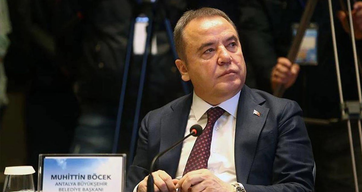 Antalya Barosu'ndan Muhittin Böcek'in sağlık durumuna ilişkin açıklama - Son Dakika ve Merak Edilenler