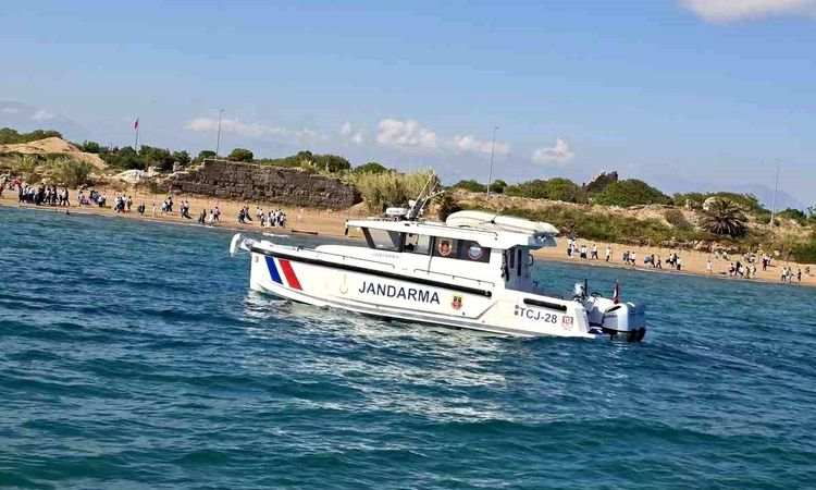 Sea inspection by gendarmerie in Antalya - Last Minute
