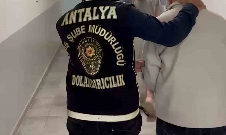 Antalya'da sahte mahkeme kararıyla 1 milyon 829 bin TL dolandıran 3 kişi hakkında tutuklama kararı verildi: Ge