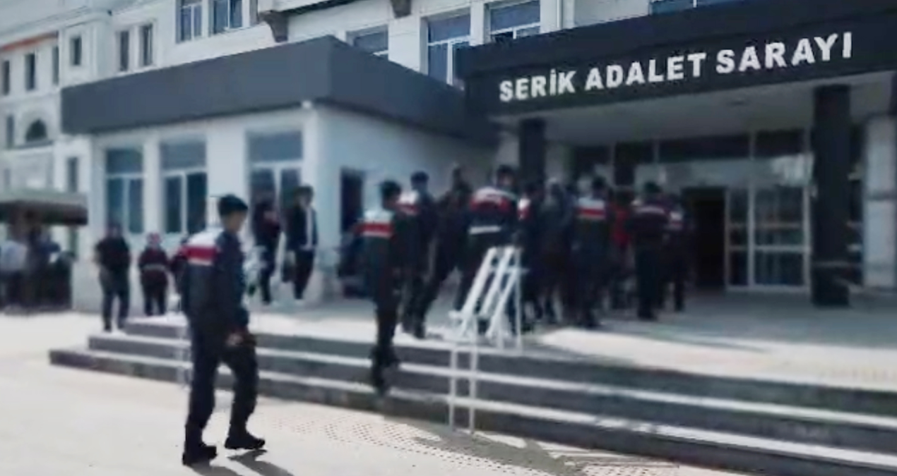 Son Gelişme: Antalya'da tefecilere darbe: Milyonlarca liralık mal varlığına el konuldu - Son Dakika