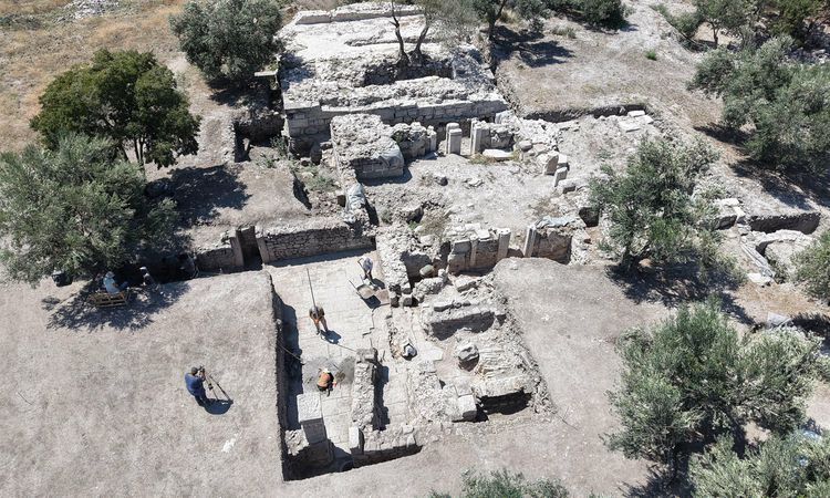 Gündemden Son Bilgiler: Antik hamamda soğuk su havuzları ve soyunma mekanı gün yüzüne çıkarılıyor - Son Dakika