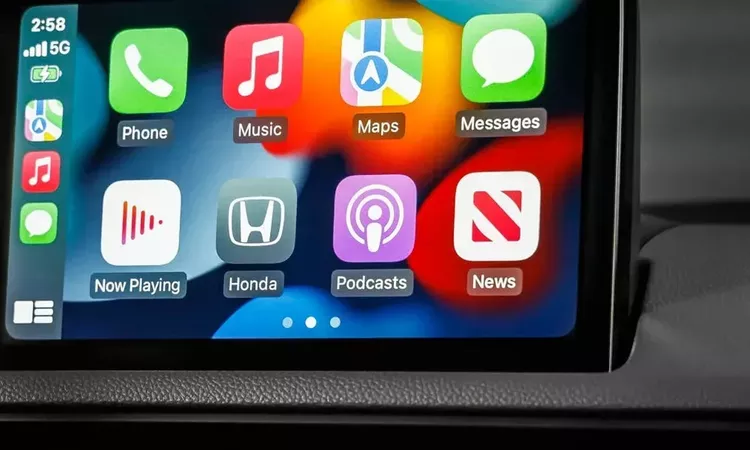 Apple CarPlay'e Yapay Zeka Destekli Chatbot Dönemi