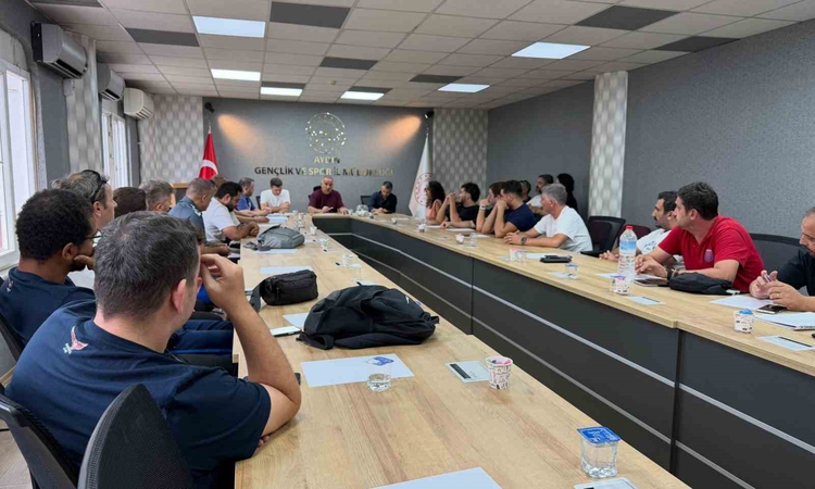 Aydın’da basketbolda yeni sezon hazırlıkları masaya yatırıldı: Gelişmeler Takip Ediliyor