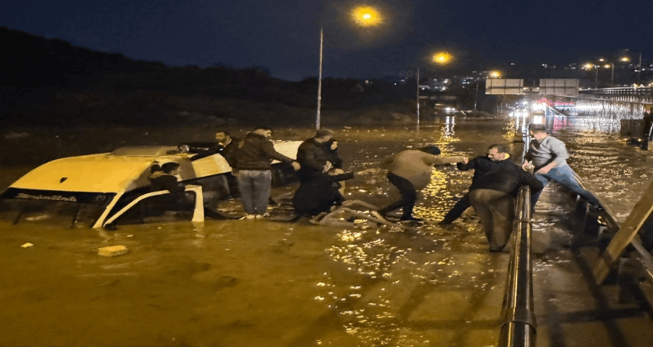 Ayrıntılar Netleşti: Aydın'da felaket: İçinde 20 kişi olan minibüs suya gömüldü - En Son Haber | İşte Tüm Ayrı