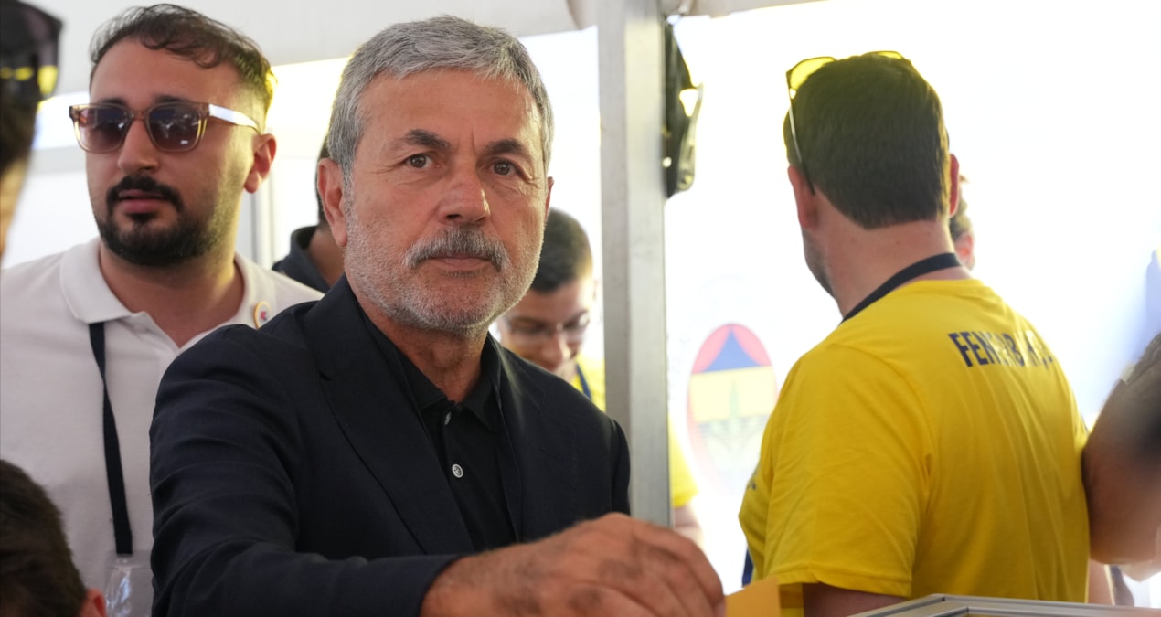 Gündemden Son Bilgiler: Aykut Kocaman Fenerbahçe'ye geri dönüyor! İmza için tarih netlik kazandı - En Son Habe