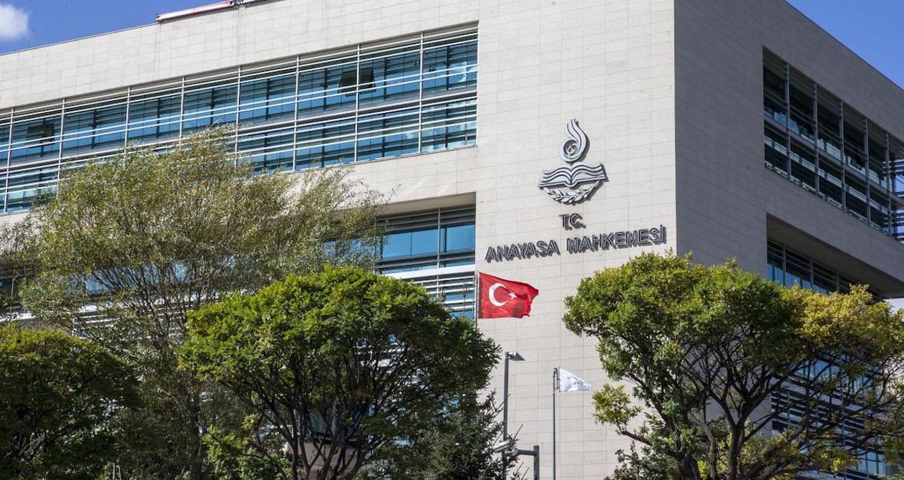 Ayrıntılar Netleşti: AYM’den 11 siyasi parti için karar - Haberleri: Gelişmeler Takip Ediliyor