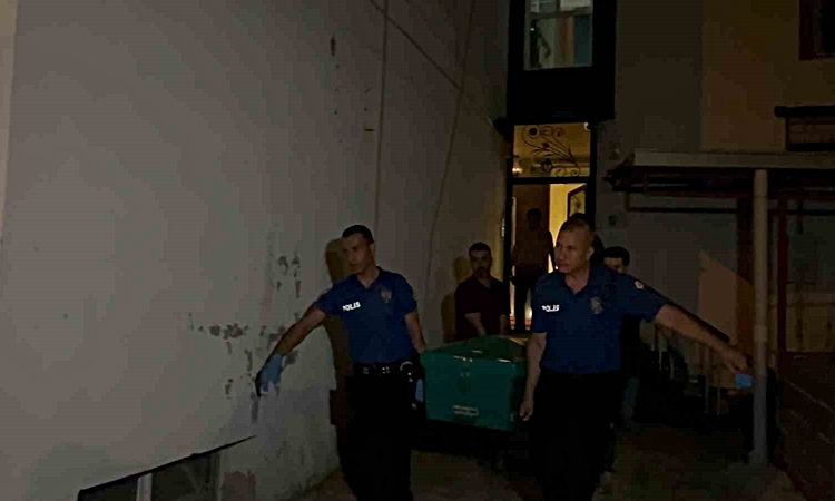 Ayrıntılar Netleşti: Adana’da aile faciası: Boşandığı eşini ve oğlunu silahla vurup intihar etti: Gelişmeler T