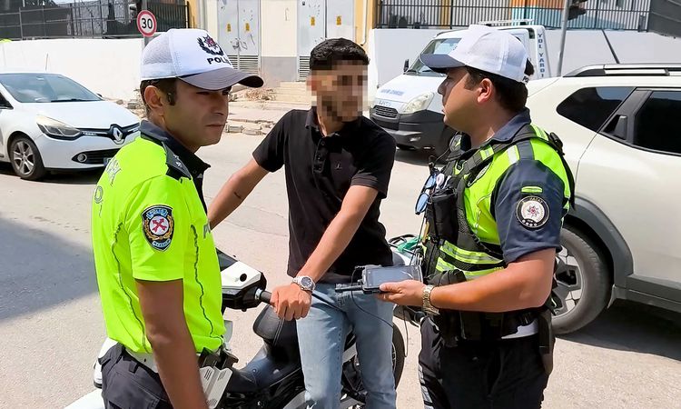 Ayrıntılar Netleşti: Adana'da Motosiklet Uygulaması: 41 Sürücüye 1.2 Milyon TL Ceza: Gelişmeler Takip Ediliyor