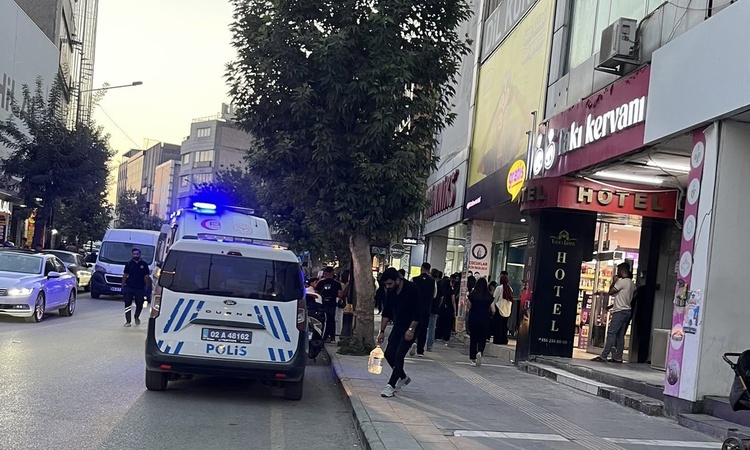 Ayrıntılar Netleşti: Adıyaman'da iki kız grubu arasında çıkan kavgada 1 kişi yaralandı - Son Dakika Bilgileri