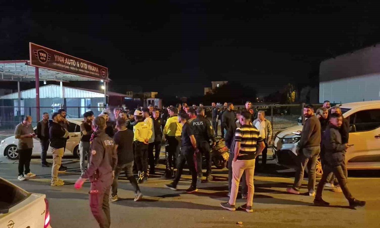 Ayrıntılar Netleşti: Adıyaman'da sopalı kavgada 5 kişi yaralandı, çok sayıda kişi yakalanarak gözaltına sevk e
