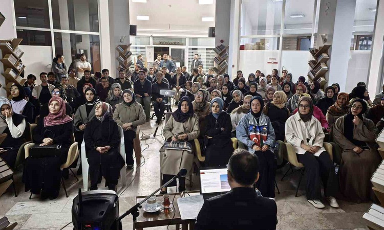 Ayrıntılar Netleşti: Afyonkarahisar'da gençlere kutsal mekânlar 'Dört Mabed Bir Ümmet' ile anlatıldı ve Merak