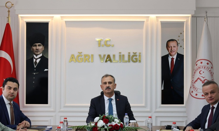 Ayrıntılar Netleşti: Ağrı'da SYDV performans toplantısı yapıldı, ülke sıralamasında yükseliş belirtildi: Geliş