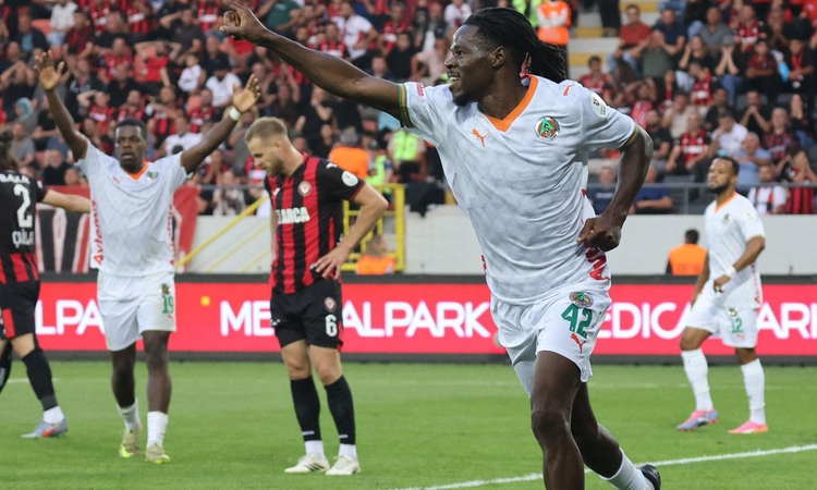 Ayrıntılar Netleşti: Alanyaspor Çorum'dan 3 puanla döndü