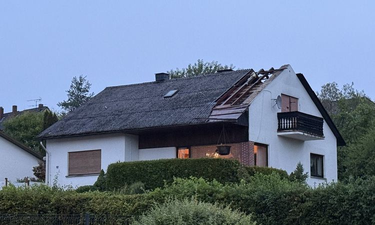 Ayrıntılar Netleşti: Almanya'da Şiddetli Fırtına: 1 Ölü, 2 Yaralı