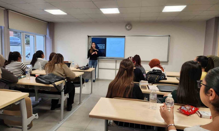 Ayrıntılar Netleşti: Anadolu Üniversitesi öğrencisi Berra Binbir, ENDietS Türkiye temsilcisi seçildi: Gelişmel