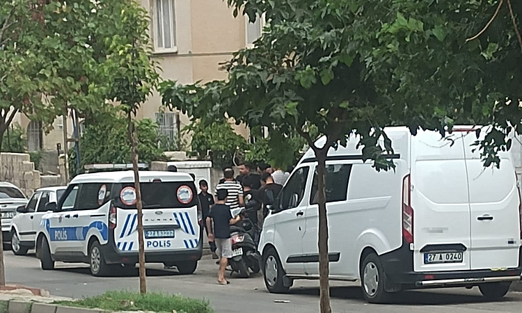 Ayrıntılar Netleşti: Annesiyle tartışırken havaya ateş etti, olanları izleyen balkondaki kadın yaralandı