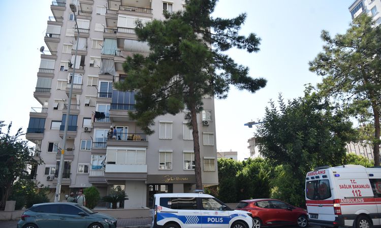 Ayrıntılar Netleşti: Antalya'da 93 yaşındaki anne ve 73 yaşındaki kızı evlerinde ölü bulundu ve Merak Edilenle