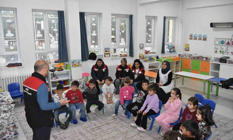 Ayrıntılar Netleşti: Arpalı’da öğrencilere gıda israfı ve sağlıklı beslenme eğitimi verildi ve Merak Edilenler