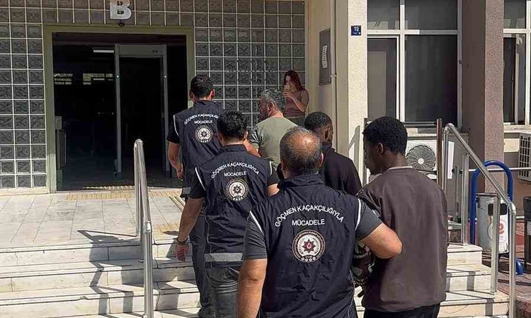 Ayrıntılar Netleşti: Aydın Efeler'de operasyonda 31 düzensiz göçmen yakalandı, 2 şüpheli hakkında tutuklama ka