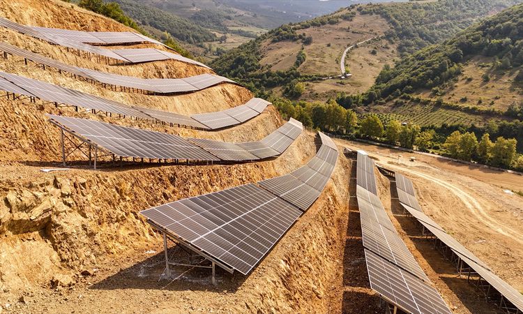 Ayrıntılar Netleşti: Bafra Belediyesi güneş enerjisi santralini tamamladı: Gelişmeler Takip Ediliyor