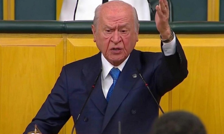 Ayrıntılar Netleşti: Bahçeli’den Türk gençlerine "Fransa" mesajı: Heveslenmeyin, Türkiye’ye sahip çıkın | İşte