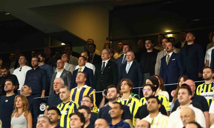 Ayrıntılar Netleşti: Bakan Bak derbiyi stadyumda izledi
