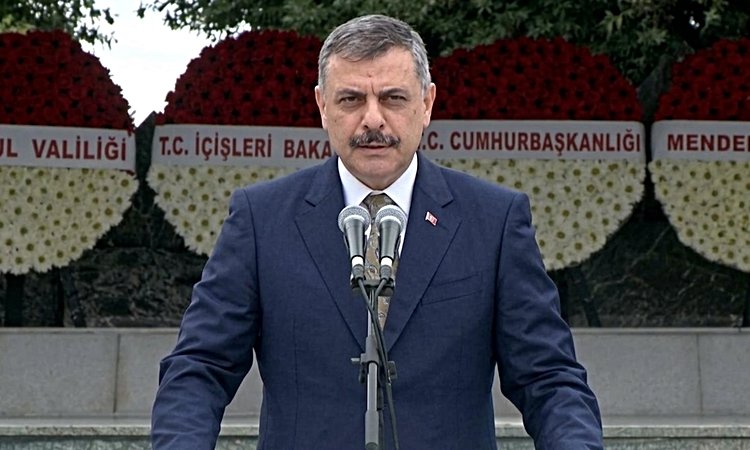Ayrıntılar Netleşti: Bakan Çiftçi'den Menderes anmasında tarihi açıklama! Eski bakan Namık Gedik'in naaşı Anıt
