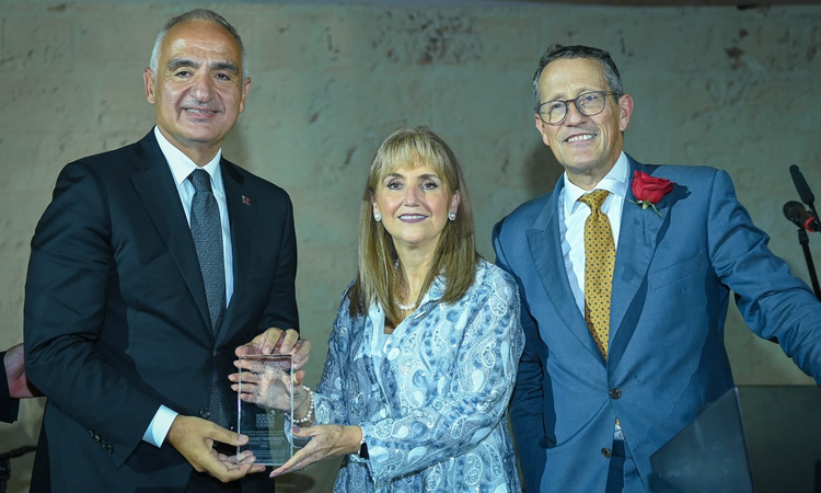 Ayrıntılar Netleşti: Bakan Ersoy, Malta'da WTTC Global Champion ödülünün Türkiye'ye verildiğini tüm detaylarıy