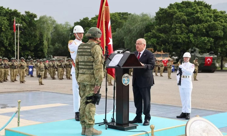 Ayrıntılar Netleşti: Bakan Güler, İskenderun'da sancak tevdi töreninde bahriyelilere hitap etti: Gelişmeler Ta