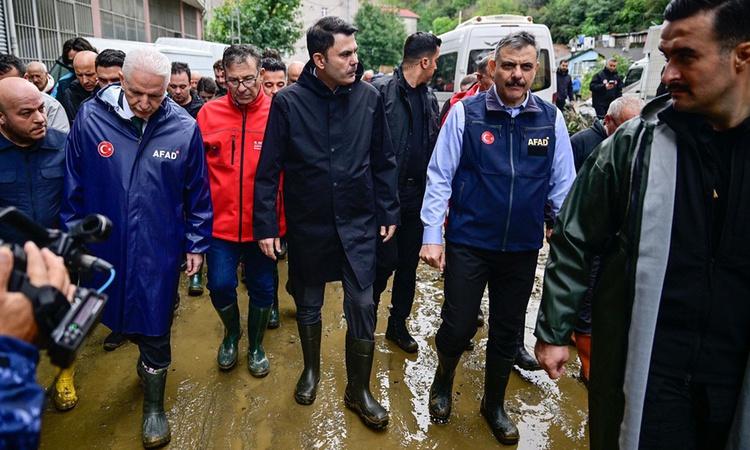 Ayrıntılar Netleşti: Bakan Kurum ve Bakan Çiftçi, Ayazağa'da incelemelerde bulundu ve Merak Edilenler