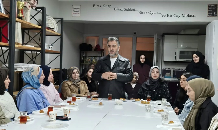 Ayrıntılar Netleşti: Bayburt İl Müftüsü Bektaş, hadis sohbetinde üniversite öğrencileriyle buluştu | İşte Tüm