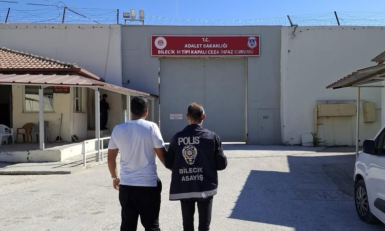 Ayrıntılar Netleşti: Bilecik'te parada sahtecilik suçundan 7 yıl 9 ay hapis cezası bulunan şahıs yakalandı - S