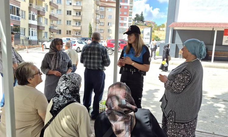 Ayrıntılar Netleşti: Bilecik'te polis, 36 vatandaşı dolandırıcılık ve güvenlik konusunda ayrıntıları bildirdi