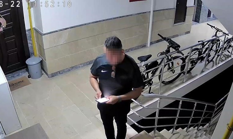 Ayrıntılar Netleşti: Bina görevlisinin eşini 41 bıçakla öldüren sanığa ağırlaştırılmış müebbet verildi. ve Mer