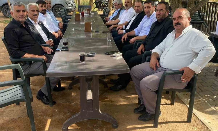 Ayrıntılar Netleşti: Bitlis Güroymak'ta 15 muhtar ortak akıl için dernek çatısında birleşti - Son Dakika Bilgi