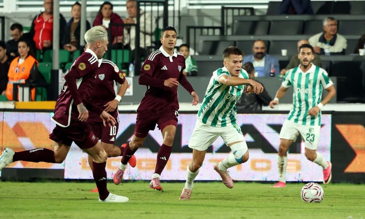 Ayrıntılar Netleşti: Bodrum FK, evinde Bandırmaspor'u 2-1 yenerek üst üste ikinci galibiyetini aldı ve Merak E