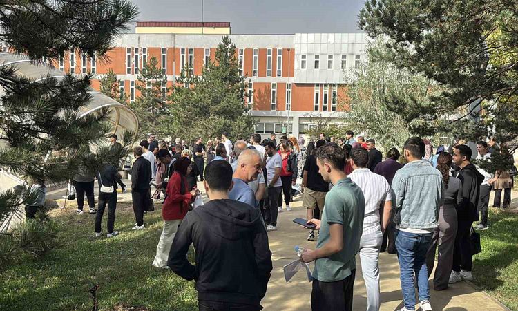 Ayrıntılar Netleşti: Bolu'da 2026 KPSS Lisans coşkusu: Adaylar kamu hayali için yarıştı | İşte Tüm Ayrıntılar