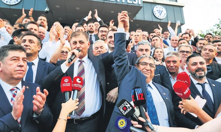 Ayrıntılar Netleşti: Buca Belediyesi'nde Memurlara Sosyal Denge Tazminatı Ödenmedi