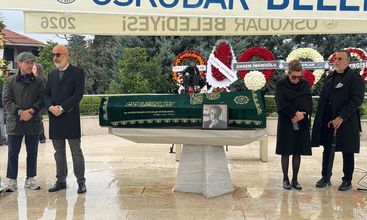 Ayrıntılar Netleşti: Can Yayınları Genel Yayın Yönetmeni Cem Akaş, 58 yaşında toprağa verildi - Son Dakika Bil