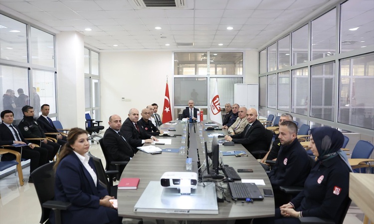 Ayrıntılar Netleşti: Çanakkale'de 112 koordinasyon toplantısında asılsız ihbarlarla mücadele ele alındı - Son