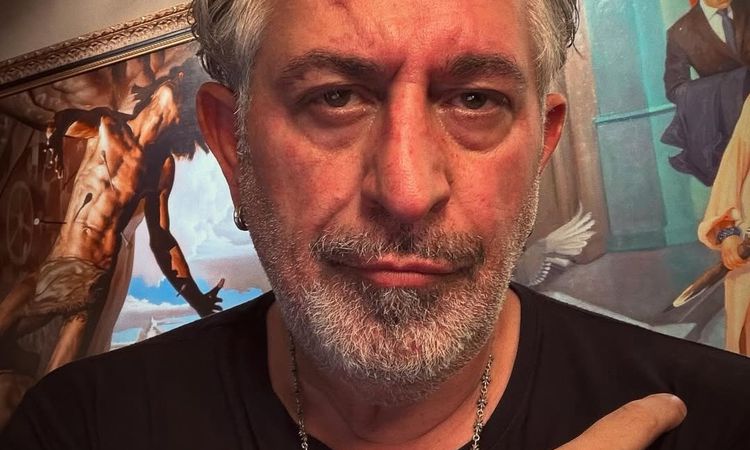 Ayrıntılar Netleşti: Cem Yılmaz göğüs ağrısıyla hastaneye kaldırıldı, anjiyo oldu ve Merak Edilenler