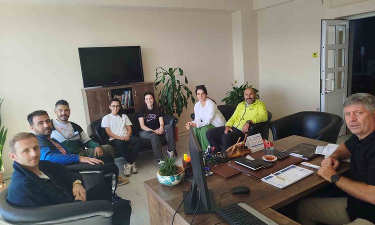 Ayrıntılar Netleşti: Çilimli'de 2027 dönemi için okullara Bocce ve Curling malzemesi teslim edildi