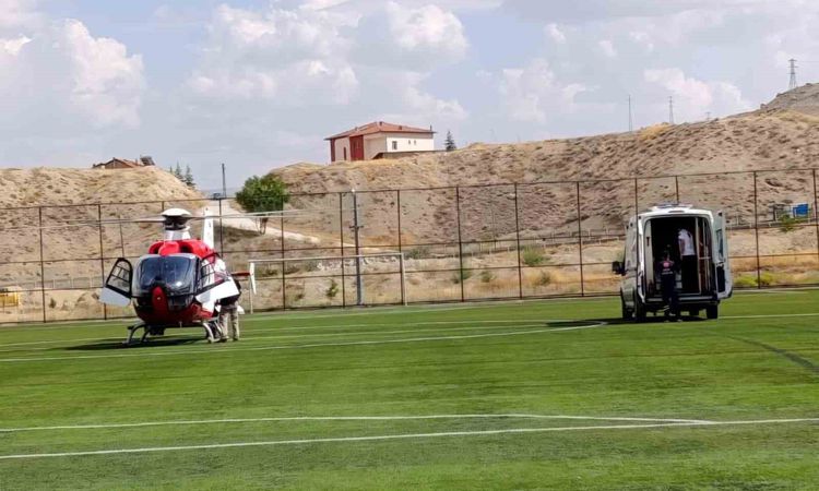 Ayrıntılar Netleşti: Darende'de Kalp Krizi Geçiren 84 Yaşındaki Kadın Hava Ambulansıyla Malatya'ya Sevk Edildi
