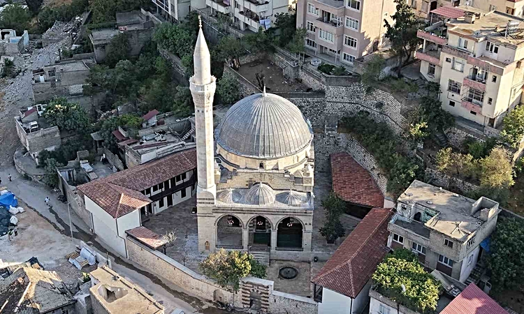 Ayrıntılar Netleşti: Depremde hasar alan 5 cami yeniden ibadete açılıyor